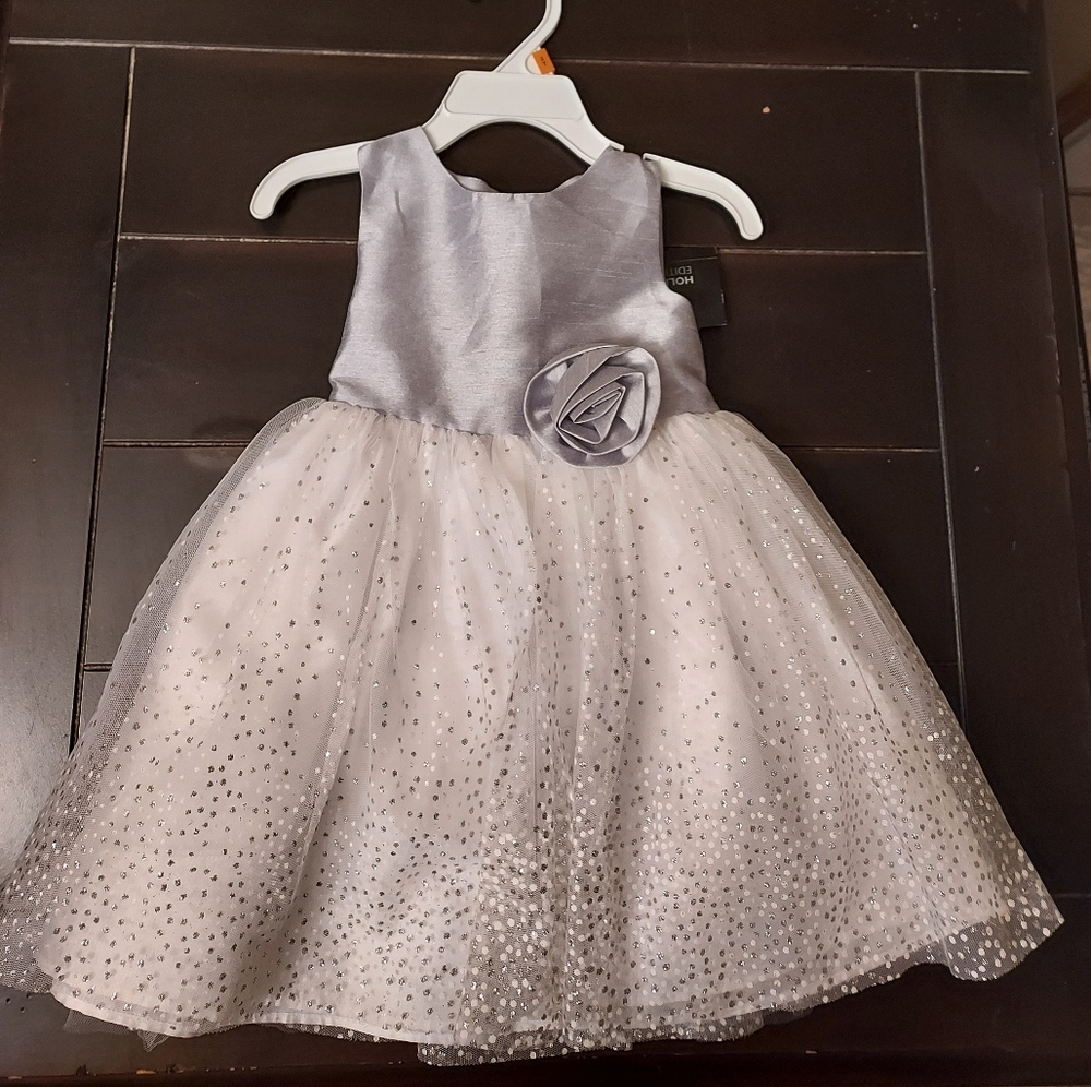 😊 4 for $20 Sale!  Holiday Editions 2T Girls Dress